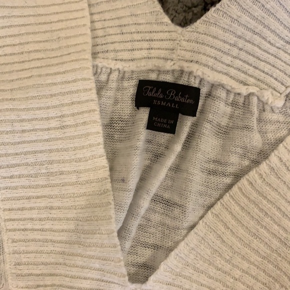 Aritzia short sleeved sweater - Picture 3 of 4